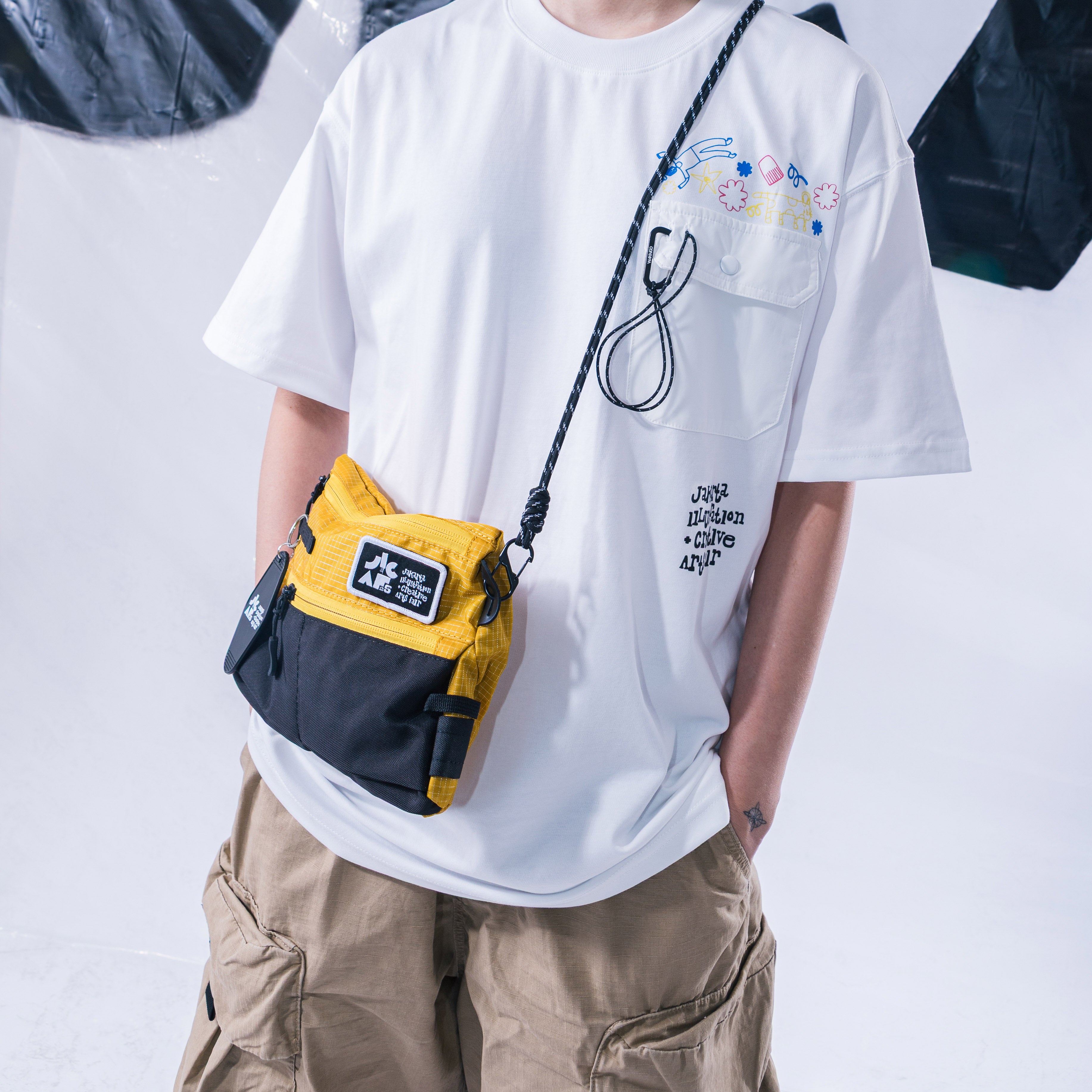 WAKAIGO X JICAF PLUGGY CROSS BODYBAG SLINGBAG