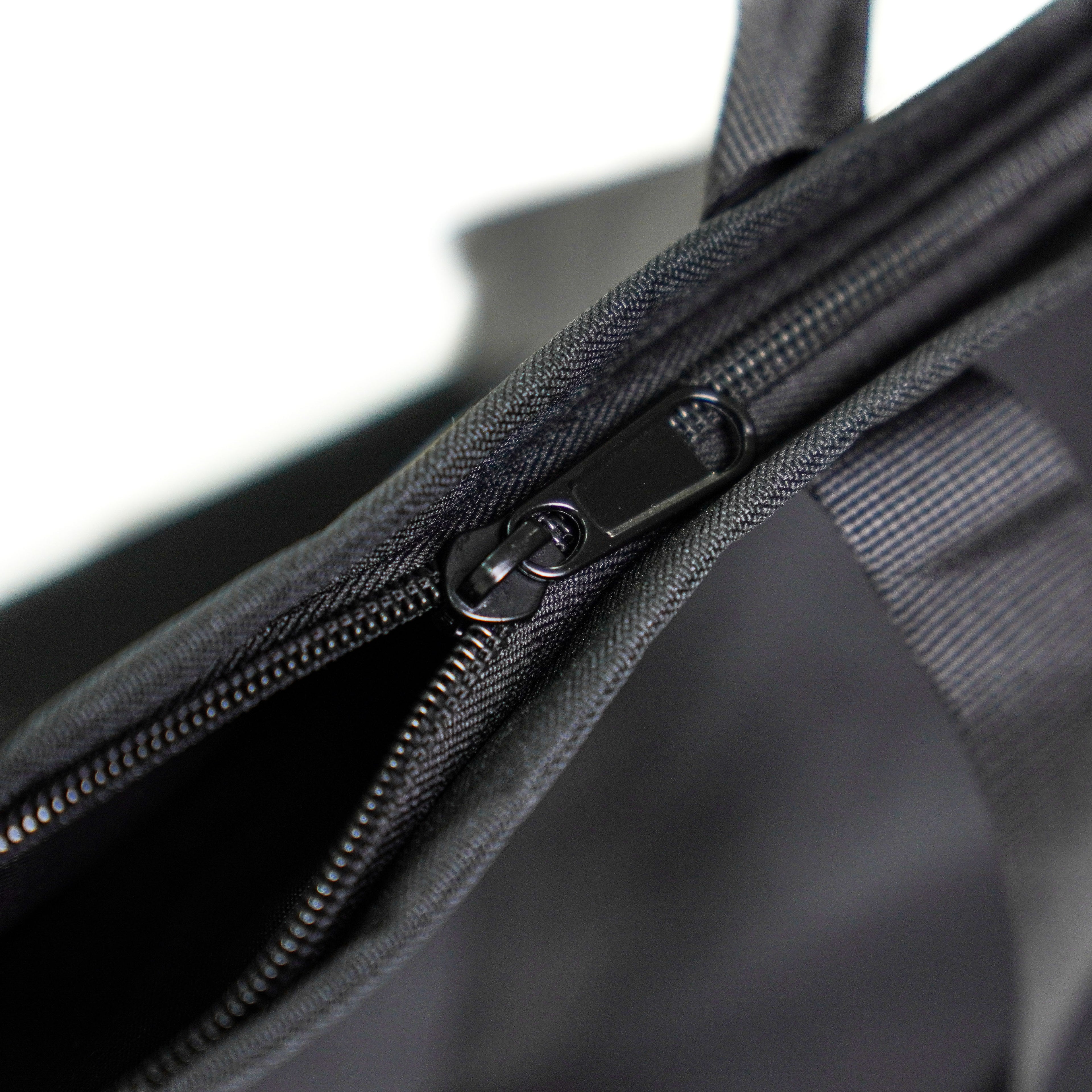 WakaiGo - WKG Totew Bag Black Sling Bag Unisex