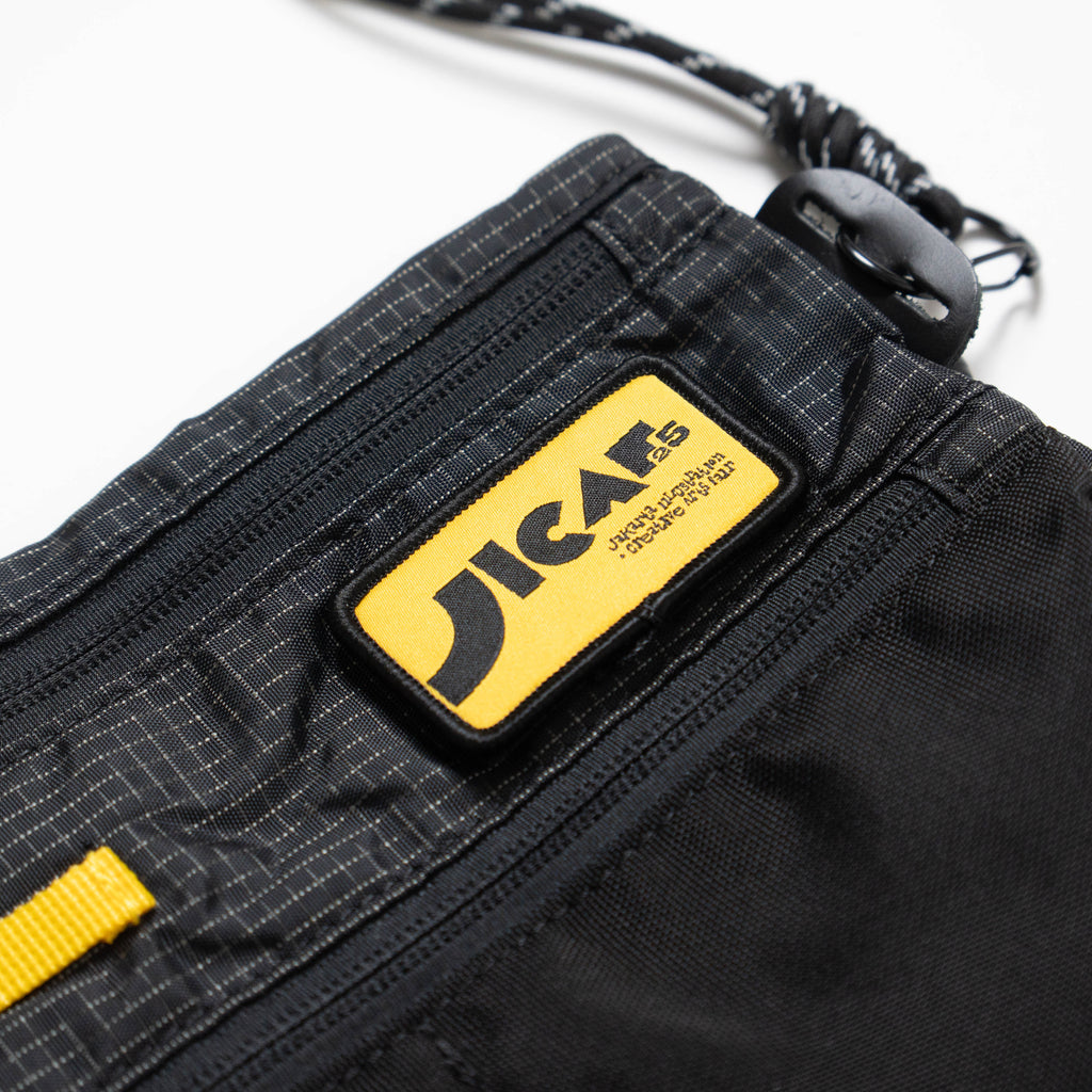 WAKAIGO X JICAF PLUGGY CROSS BODYBAG SLINGBAG