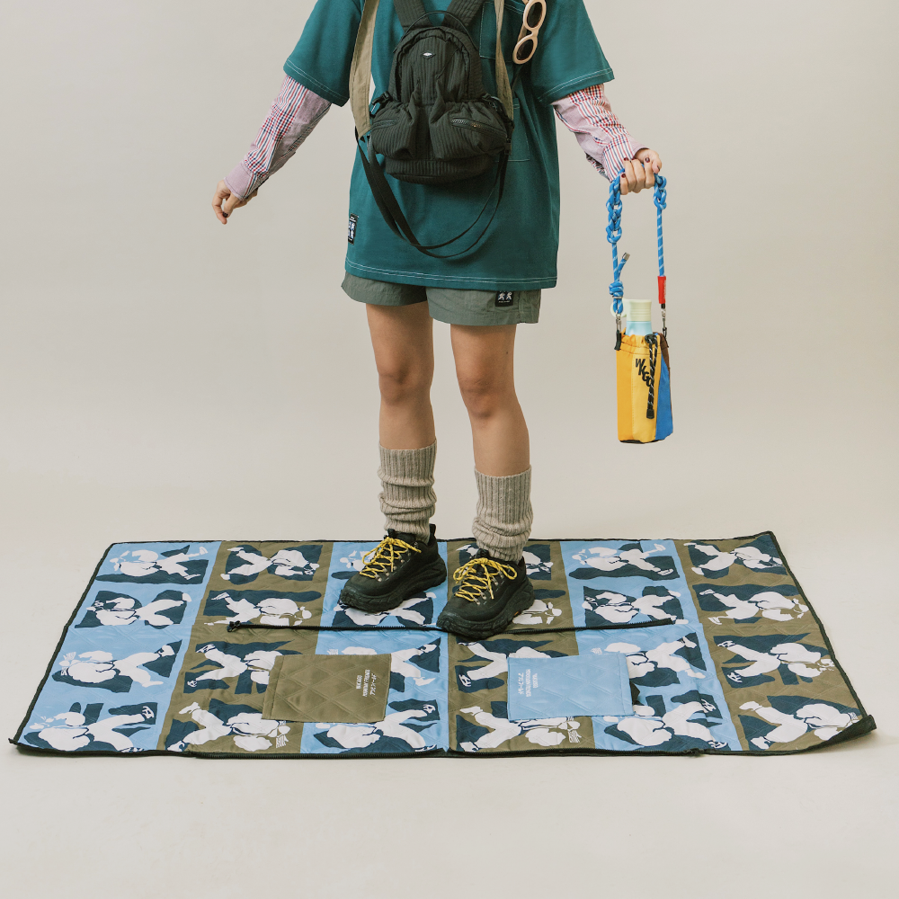 WAKAIGO X MOUNTAIN FRIENDS (MF) Picnic Mat Blanked