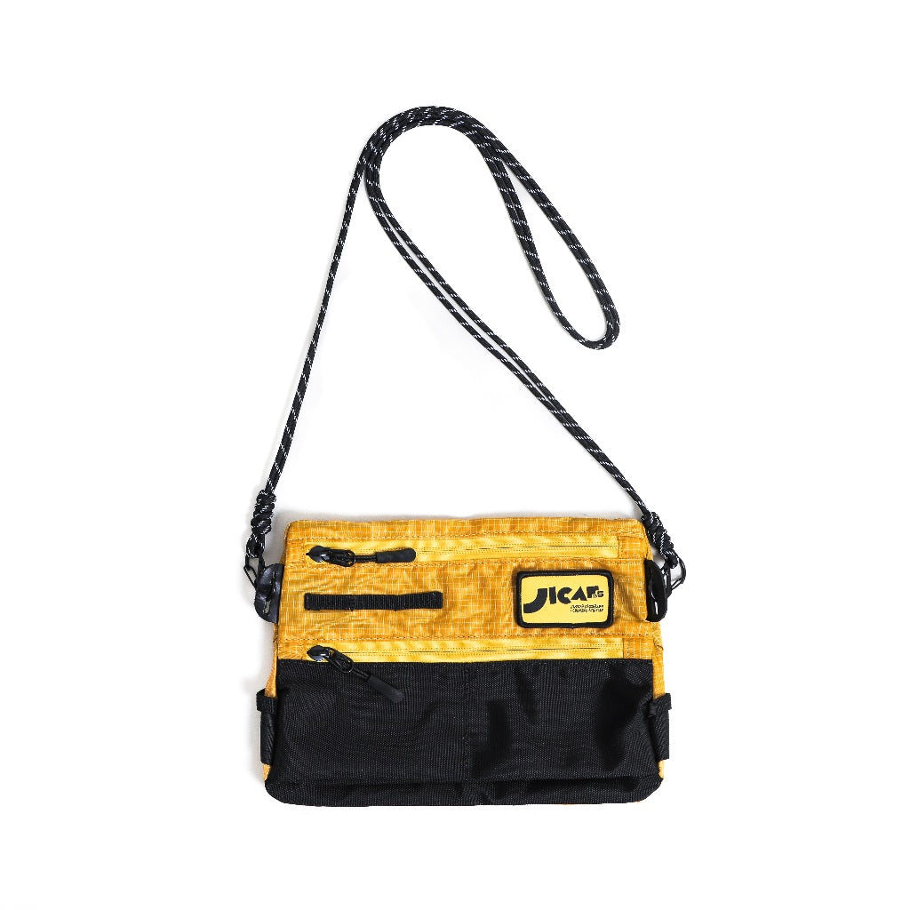WAKAIGO X JICAF PLUGGY CROSS BODYBAG SLINGBAG